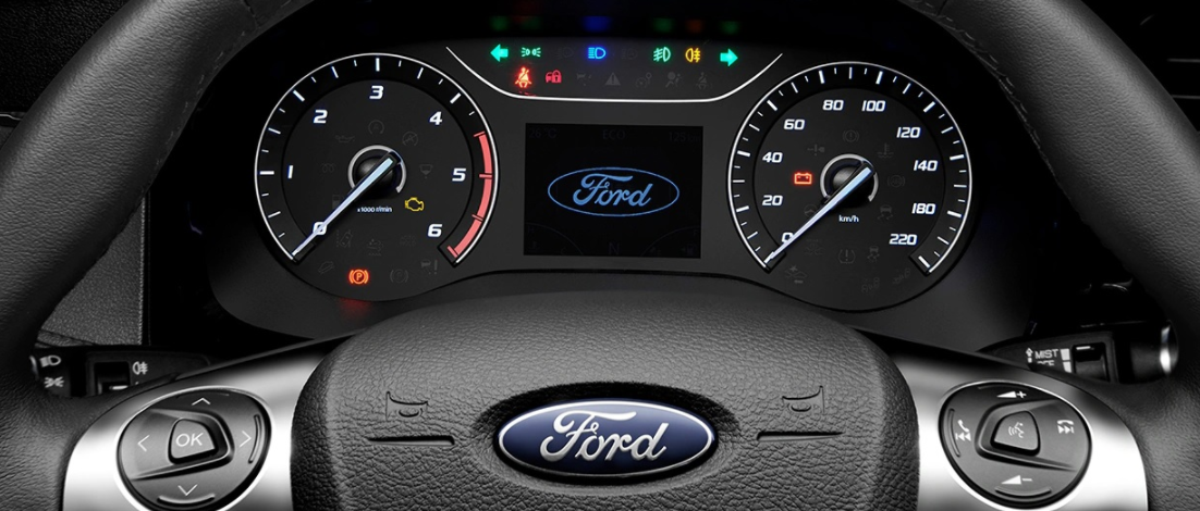 Màn hình Taplo Ford Transit 2022