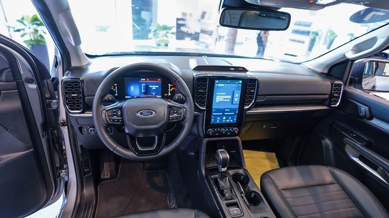 Đánh giá Ford Everest 2020 Giá KM nội ngoại thất an toàn